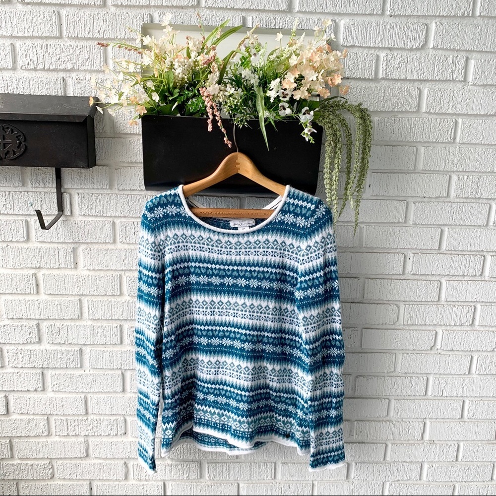 Label of Graded Goods Snowflake Blue&White Sweater